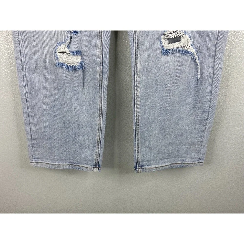 Risen Women 1XL Jeans Boyfriend Fit Straight Leg Distressed Light Wash NWT - Picture 4 of 16